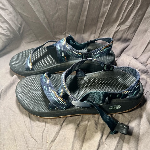 Men's Chacos (no toe loop) - Picture 3 of 6